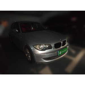 Guazi pas cher <span class=keywords><strong>prix</strong></span> <span class=keywords><strong>BMW</strong></span> série <span class=keywords><strong>1</strong></span> <span class=keywords><strong>essence</strong></span> 2.0 voiture d'occasion RWD 5 sièges - Product Image 3