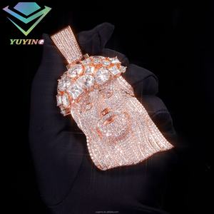 Collar con Colgante de Jesús con Incrustaciones de Moissanita, Chapado en Oro Rosa, Plata de Ley 925, Personalizable - Product Image 3