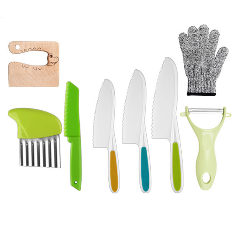 Ensemble de 8 pièces A