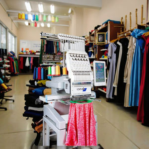 YONTHIN mesin bordir computerize kepala tunggal-desain 160, 15 tulisan Monogram, 4 Hoops, USB Import, LCD Touchscreen - Product Image 1