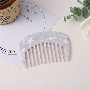 Kinling หวีรูปตัวยูสไตล์เรโทรของญี่ปุ่นแผ่นหินอ่อนและกรดอะซิติกขนาดเล็กหวีผมแฟชั่น - Product Image 5