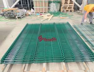 Valla Decorativa 3D Curva para Jardín, Malla de Alambre Soldada para Exteriores, Gran Venta - Product Image 3