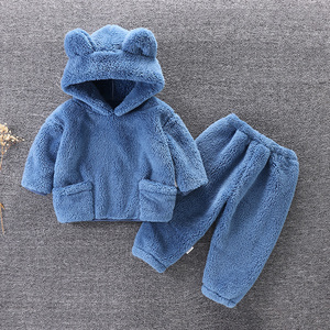 Ensemble de pyjama en flanelle Guai Baby Fashion pour l'automne et l'hiver, vêtements de maison chauds à <span class=keywords><strong>capuche</strong></span> pour enfants, vêtements de détente 2 pièces - Product Image 2