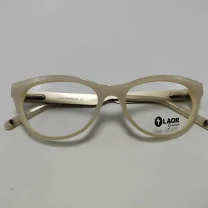 Les lunettes en pc et en cuir légères les plus vendues de l'usine avec une ouverture et une fermeture en douceur