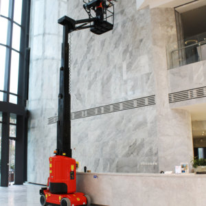 Plataforma Vertical Pequeña <span class=keywords><strong>para</strong></span> Discapacitados, Elevador de 12 Metros, Equipo de Logística <span class=keywords><strong>para</strong></span> Almacenes Usado, Motor de Acero, Accionamiento por Cilindro Hidráulico - Product Image 2