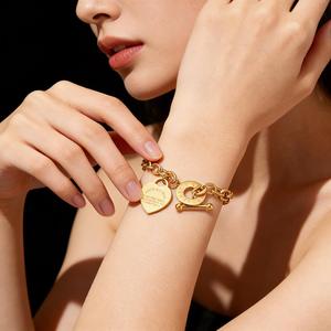 Pulsera de Cadena de Oro Rosa para Mujer con Dije de Corazón y Cierre de Palanca, Joyería de Regalo - Product Image 2