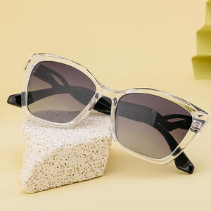 Lunettes de soleil œil de chat style européen et américain pour femmes, protection UV400, monture PC, verres noirs, protection solaire classe 2, mode streetwear - Product Image 2