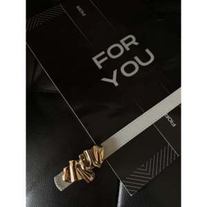 เข็มขัดโลหะสำหรับผู้หญิง ดีไซน์สวยเก๋ หัวเข็มขัดอัลลอยด์ ขนาดมาตรฐาน เครื่องประดับแฟชั่น - Product Image 3