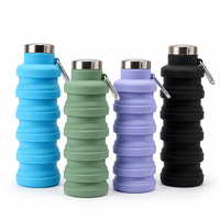 Bouteille d'eau pliable en silicone 500 ml avec couvercle en acier inoxydable, mousqueton et design de voyage pliable