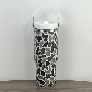 30oz Uv मुद्रित कैमलौफ्लूज टंबलर के साथ कॉफी टंबलर पानी की बोतल - Product Image 5