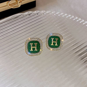 Collection de boucles d'oreilles lettre H de luxe Boucles d'oreilles de créateur Bijoux Boucles d'oreilles vintage en acier inoxydable avec strass Dernier <span class=keywords><strong>catalogue</strong></span> - Product Image 5