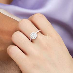 Stonewels Anillo de bodas de oro rosa de estilo clásico Original Delicado diseño floral Impresionante solitario Moissanite Set Certificado IGI - Product Image 4