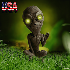 Estatua de alienígena con energía Solar, decoración de jardín de resina para Patio, regalo al aire libre para <span class=keywords><strong>el</strong></span> nuevo hogar, decoración al aire libre para amantes del vecindario - Product Image 1