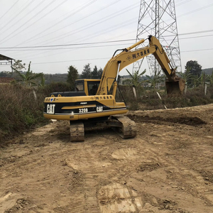 รถขุดตีนตะขาบ320B สำหรับ320C หนอนผีเสื้อมือสอง - Product Image 1