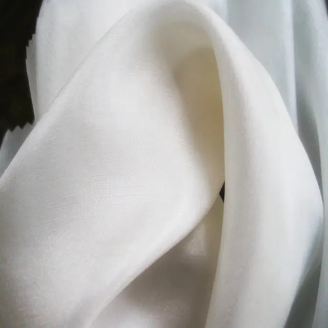 Suministro del fabricante 4,5 m/m 100% tela de pongee de seda blanca Natural para bufanda de tinte de pintura a mano