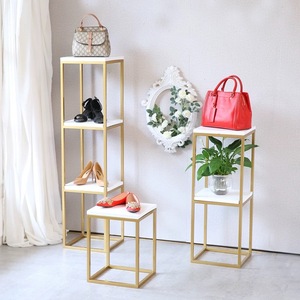 Negozio <span class=keywords><strong>di</strong></span> <span class=keywords><strong>costumi</strong></span> decorazione della finestra puntelli display rack negozio <span class=keywords><strong>di</strong></span> abbigliamento delle donne creative isola <span class=keywords><strong>di</strong></span> acqua da tavolo - Product Image 3