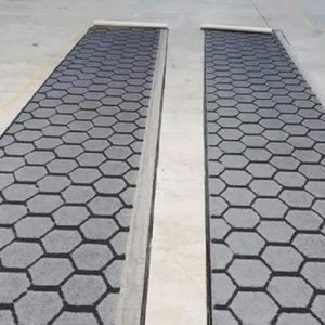 <span class=keywords><strong>แผ่น</strong></span>เมมเบรนบิทูเมนที่ผ่านการปรับแต่งด้วยทรายสี 3 มิติ ให้ความสวยงามแบบกระเบื้อง พร้อมการปกป้องระดับอุตสาหกรรม สำหรับ<span class=keywords><strong>หลังคา</strong></span>สีเขียวและ<span class=keywords><strong>หลังคา</strong></span>สวน - Product Image 6