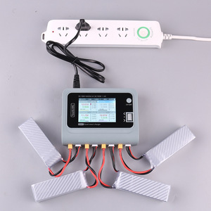 Cargador de Baterías Lipo Inteligente ToolkitRC Q4AC, 4x50W 5A AC 100W, <span class=keywords><strong>4</strong></span> Puertos XT60, Pantalla IPS de 3.5 Pulgadas, para Drones de Carreras FPV de 1-4S - Product Image 3