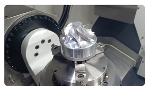 Fresadora CNC 5 eixos <span class=keywords><strong>de</strong></span> precisão acessível 5 eixos VMC CNC Milling Center MU500E para impulsor - Product Image 2