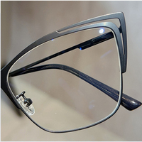 Lunettes Modernes Anti-Lumière Bleue pour Hommes Montures de Lunettes Oeil de Chat Verres Optiques 2025 Monture Transparente en Métal