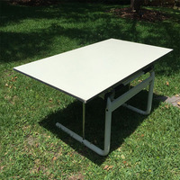 Meubles d'école pour salles de classe, table de dessin ergonomique réglable en hauteur pour les élèves