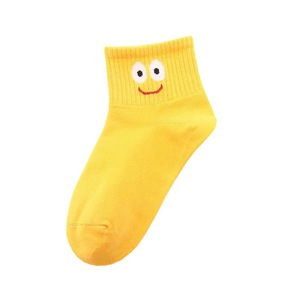 Vente en gros de chaussettes amusantes avec broderie faciale pour enfants, tout-petits, motif dessin animé, chaussettes à la cheville mignonnes pour garçons, filles et bébés - Product Image 5