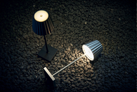 Lampe de table LED rechargeable en gros d'usine, lampe portable à intensité tactile, couleur personnalisable pour la maison, l'hôtel, le restaurant, la station balnéaire, cadeau