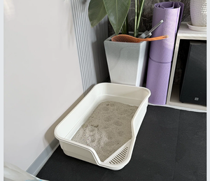 กระบะทรายแมวสำหรับลูกแมวพร้อมทางลาดฝึกหัด แบบมีฝาปิด ทำจากพลาสติก ทำความสะอาดง่าย แถมที่<span class=keywords><strong>ตัก</strong></span>ทราย พร้อมสารดับกลิ่น - Product Image 5