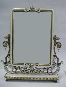 <span class=keywords><strong>Espejo</strong></span> <span class=keywords><strong>de</strong></span> <span class=keywords><strong>mesa</strong></span> <span class=keywords><strong>de</strong></span> metal esmaltado con diamantes <span class=keywords><strong>de</strong></span> imitación Chapado en bronce vintage 5x7 pulgadas - Product Image 3