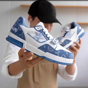 Nouvelles Chaussures Plates de Luxe 2025 pour Hommes et Femmes – Qualité Supérieure, Respirantes, Idéales pour le Sport, le Tennis, la Course et la Marche - Product Image 3