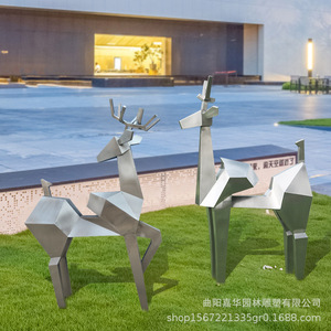 Escultura Geométrica de Ciervo en Acero Inoxidable para Montaje en Suelo, Decoración Moderna para Jardín - Product Image 1