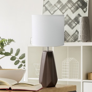 TD Design moderno lampada da tavolo prismatica in ceramica LED con paralume a cupola alimentato a batteria per uso camera da letto in porcellana Base in cristallo