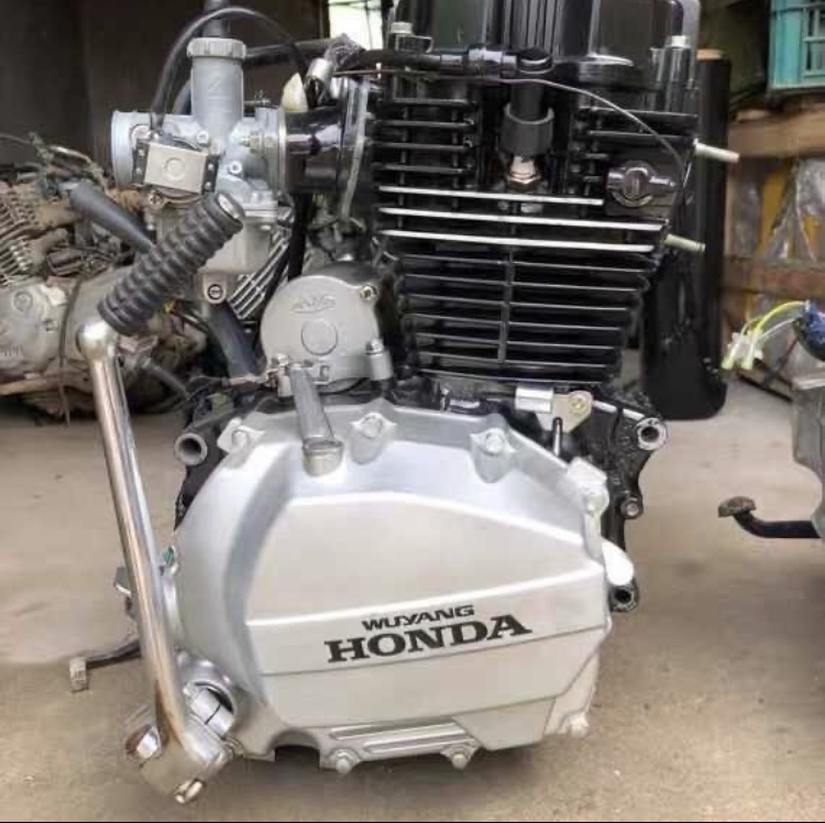 バイク　エンジン　中華　150cc 　現状渡し＆送料込み バイクエンジン中華150cc 現状渡し＆送料込み