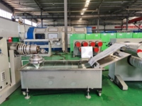 Fabriqué en Chine pp pe machine de fabrication de gazon artificiel monofilament de fil de gazon artificiel en plastique faisant la machine