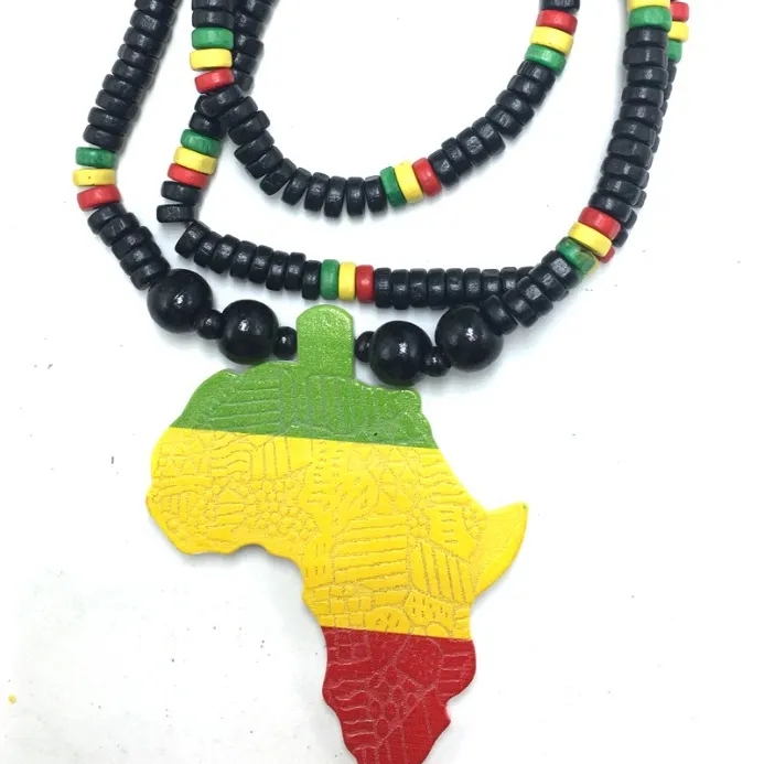 Collier en bois porte-bonheur, carte de l'afrique, bijoux