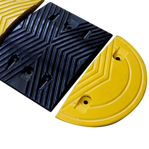 Reductor de velocidad de goma de 50 mm de altura, tamaño estándar para entradas privadas y caminos pequeños - Product Image 4