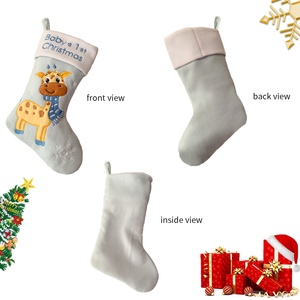 Tùy Chỉnh Màu Hồng Bầu Trời Màu Xanh Polyester Tinh Tế Thủ Công Thêu Nhỏ Con Hươu Cao Cổ Mô Hình Logo Giáng Sinh Vớ - Product Image 4