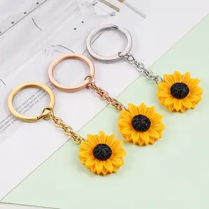 Stainless Steel Sunflower Key Rings Metal Key Ring Handbags Decorations Car Keychain for Women