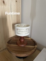 Pfingstrosenförmige Duftkerze im Keramikbecher mit Holzständer, handgeschnitzte Sojawachs-Aromatherapie-Kerze, luxuriöse Tischdekoration für Zuhause