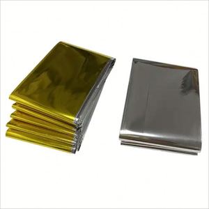 Couverture thermique de survie en Mylar pour les situations d'urgence, couverture isotherme pour le corps, équipement de premiers soins en plein air, camping, randonnée, logo personnalisé - Product Image 3