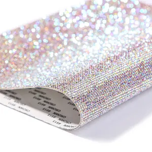 Folhas de strass autoadesivas SS6 atacado 24*40cm personalizáveis em mais de 25 cores para vestuário