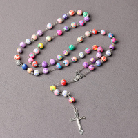Collier Chapelet Catholique Religieux Mecrt avec Crucifix, Perles Colorées en Pâte Polymère 8mm/6mm, Pendentif Jésus en Alliage de Zinc – Cadeau