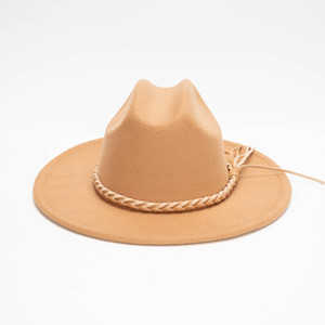 Sombrero <span class=keywords><strong>de</strong></span> Vaquero <span class=keywords><strong>de</strong></span> Fieltro <span class=keywords><strong>de</strong></span> <span class=keywords><strong>Lana</strong></span> 100% Personalizado con Accesorio <span class=keywords><strong>de</strong></span> Cuerda Trenzada <span class=keywords><strong>de</strong></span> Invierno Estilo Europeo Americano Unisex para Hombres y Mujeres para Fiestas al Aire Libre - Product Image 2