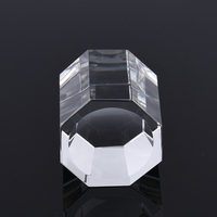 Prisme en verre de quartz personnalisé de haute pureté Verre optique hexagonal avec composition en SIO2 à motif cylindrique à haute réflectivité