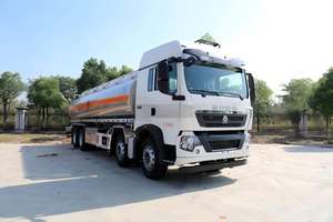 Camion-citerne tout-terrain en aluminium 29,25 m³ avec suspension pneumatique, capacité de charge 20,5 T, pour <span class=keywords><strong>l</strong></span>'exploitation minière et la logistique de carburant en zone isolée - Product Image 3