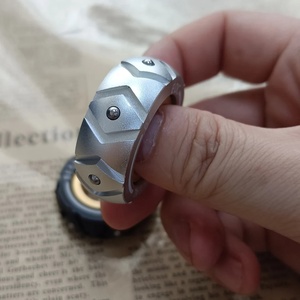 Spinner Antiestrés de Acero Inoxidable con Bola Magnética, Estilo EDC, para Adultos y Niños, Deslizador de Dedos para el TDAH, Spinner de Mano para el Tiempo Libre - Product Image 5