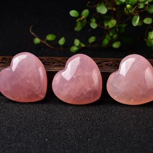 <span class=keywords><strong>Pietra</strong></span> Palmare a Forma <span class=keywords><strong>di</strong></span> Cuore e <span class=keywords><strong>Luna</strong></span> in Cristallo <span class=keywords><strong>di</strong></span> Quarzo <span class=keywords><strong>Rosa</strong></span> Naturale all'Ingrosso per Regali <span class=keywords><strong>di</strong></span> Nozze e Decorazioni - Product Image 5