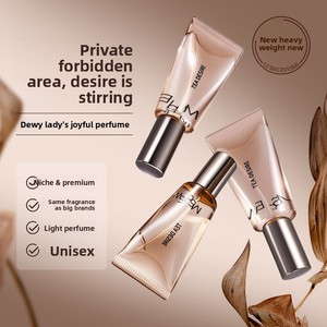Dewdrop Spray <span class=keywords><strong>de</strong></span> Fragancia Íntima para Mujer, Tamaño Regular, Larga Duración, Sutilmente Seductor, Fresco, Natural, Sofisticado, con Toque Amaderado - Product Image 2