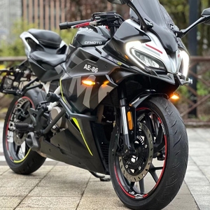 <span class=keywords><strong>Yamaha</strong></span> R3 Race Spring Breeze 250SR Voiture de sport Kawasaki Small Ninja 400 Race <span class=keywords><strong>H2</strong></span> Carburant <span class=keywords><strong>Moto</strong></span> d'occasion - Product Image 2