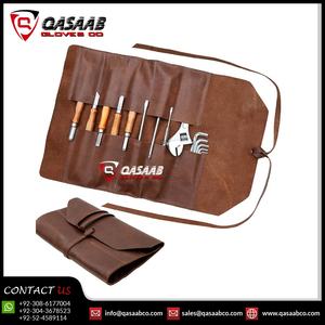 Nouveau sac de cuisine portable en acier damas avec couteau en peau de vache véritable sac de rouleau de couteau de chef chez Qasaab Gloves Company - Product Image 6